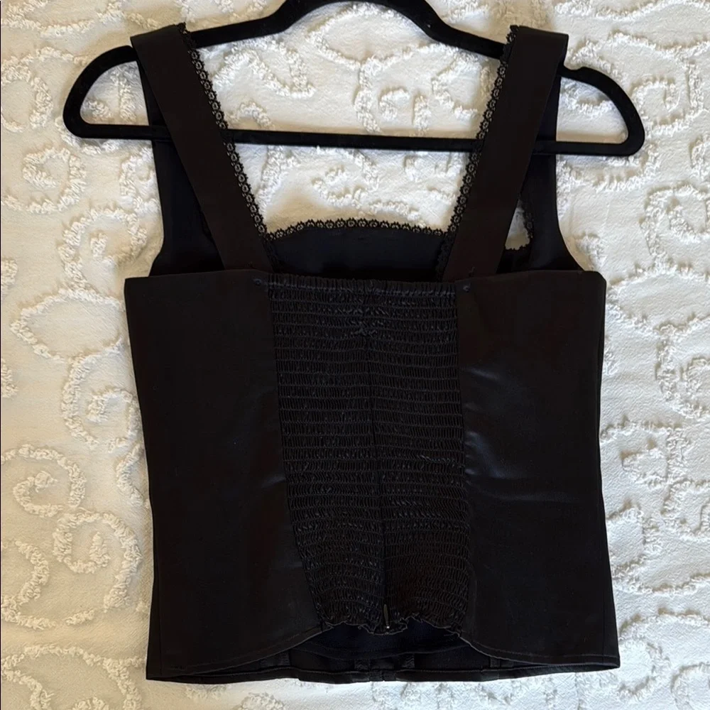 Chic Black Sleeveless Top - Picture 6 of 7
